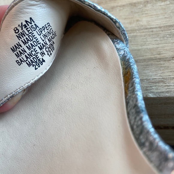 Nine West glitter silver sandals heel - Picture 9 of 9